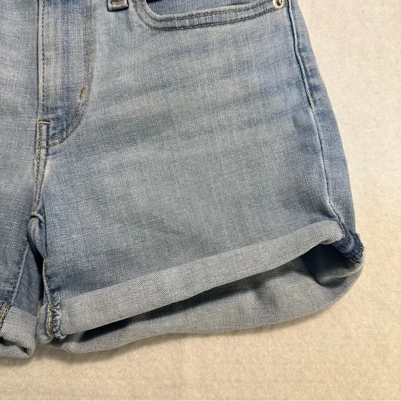 LEVIS Womens Mid Length Shorts  size 24 Blue Cuffed Denim Jean Shorts Co… - Picture 8 of 13